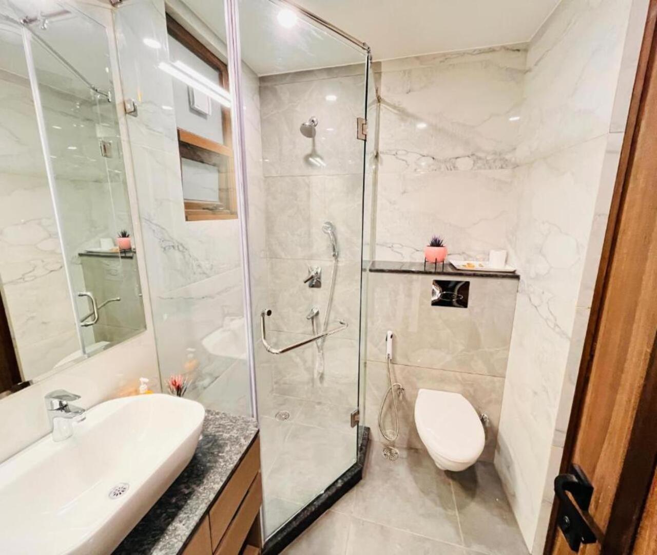 Grove Residency Hauz Khas New Delhi Couple Friendly Hotel Buitenkant foto