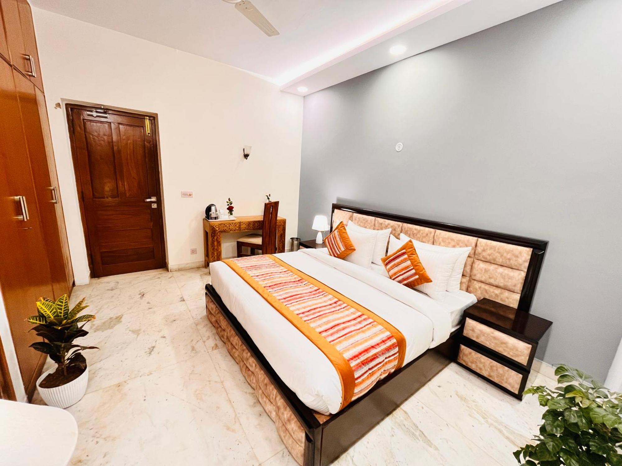 Grove Residency Hauz Khas New Delhi Couple Friendly Hotel Buitenkant foto