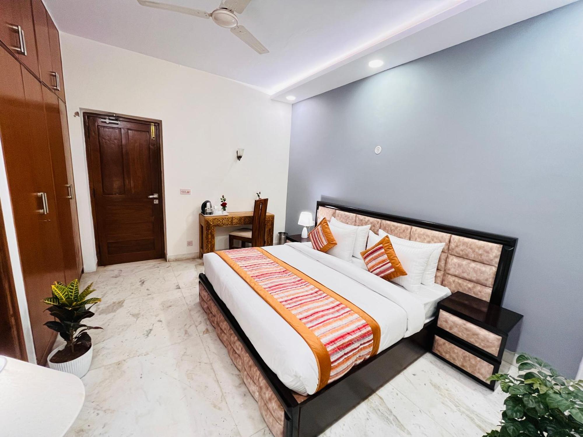 Grove Residency Hauz Khas New Delhi Couple Friendly Hotel Buitenkant foto