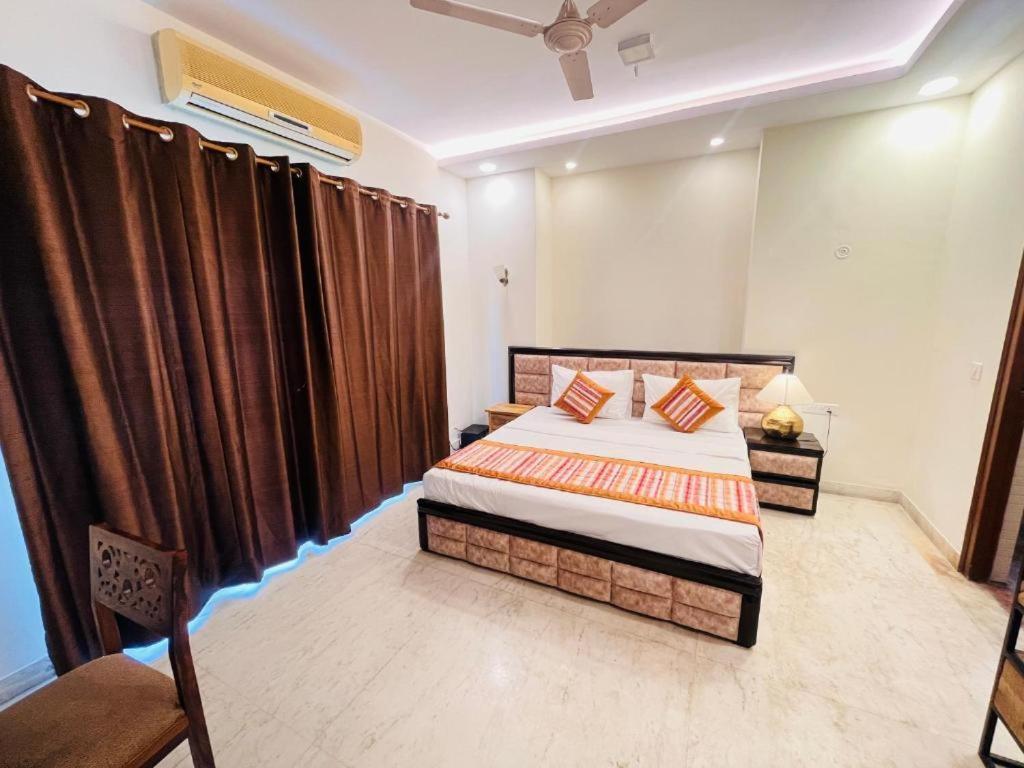 Grove Residency Hauz Khas New Delhi Couple Friendly Hotel Buitenkant foto